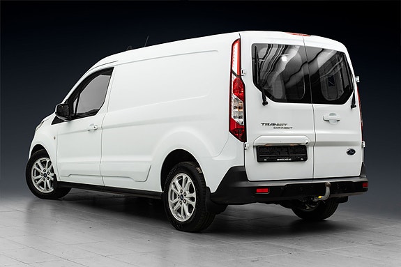 Ford Transit Connect 6 of 24