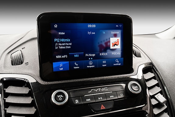 Ford Transit Connect 16 of 24
