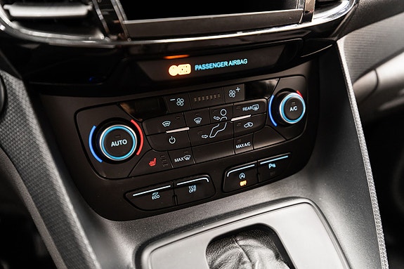 Ford Transit Connect 15 of 24
