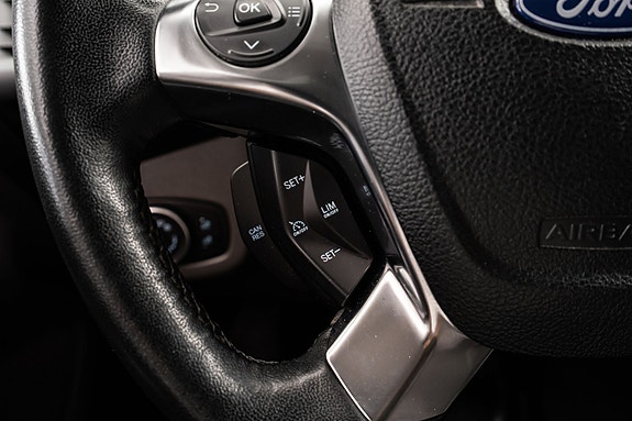 Ford Transit Connect 11 of 24