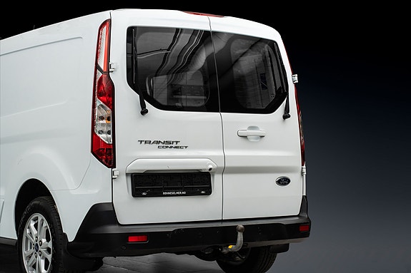 Ford Transit Connect 7 of 24