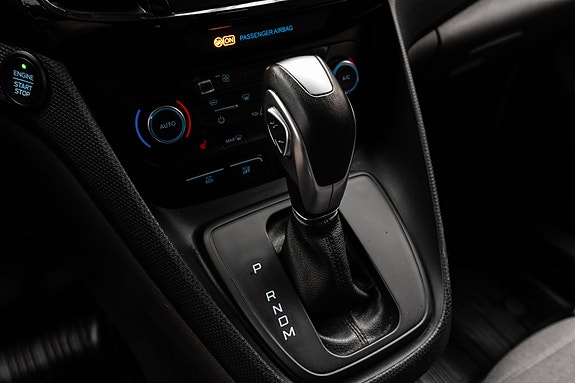 Ford Transit Connect 12 of 21