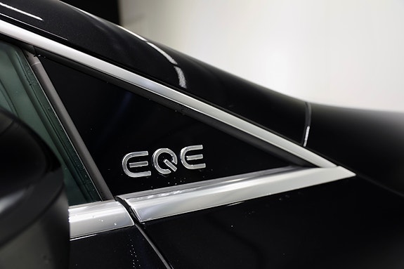 Mercedes-Benz EQE350 10 of 21