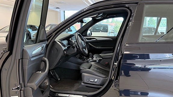 BMW X3 13 of 30