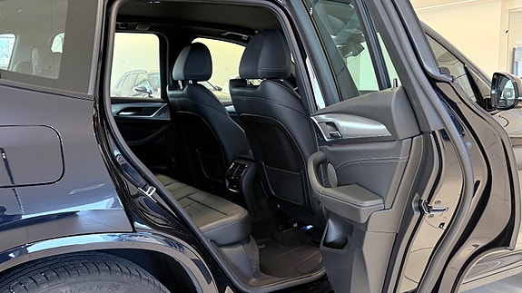 BMW X3 17 of 30
