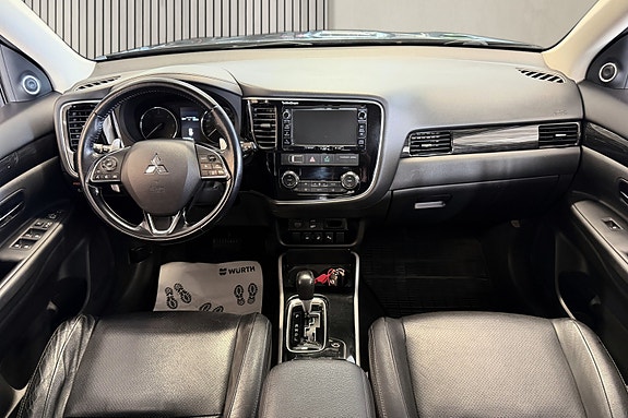 Mitsubishi Outlander 12 of 29