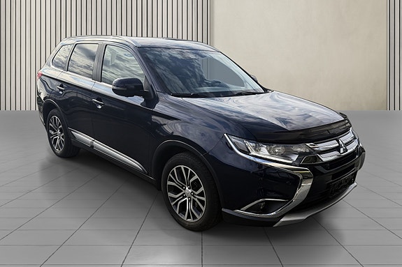 Mitsubishi Outlander 2 of 29