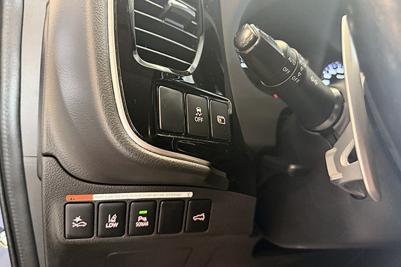 Mitsubishi Outlander 16 of 29