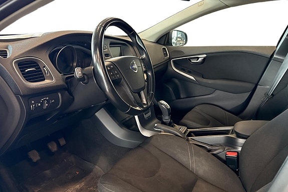 Volvo V40 14 of 19