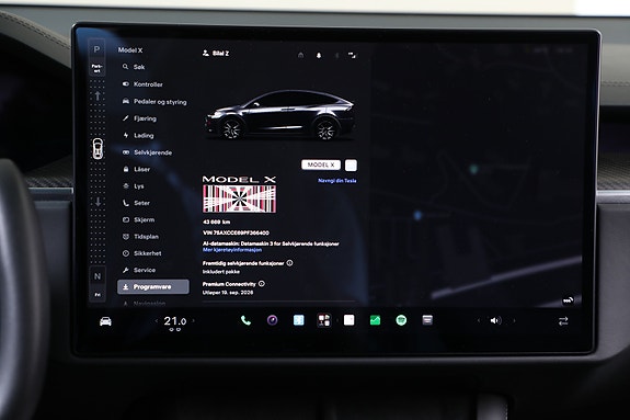 Tesla Model X 22 of 30