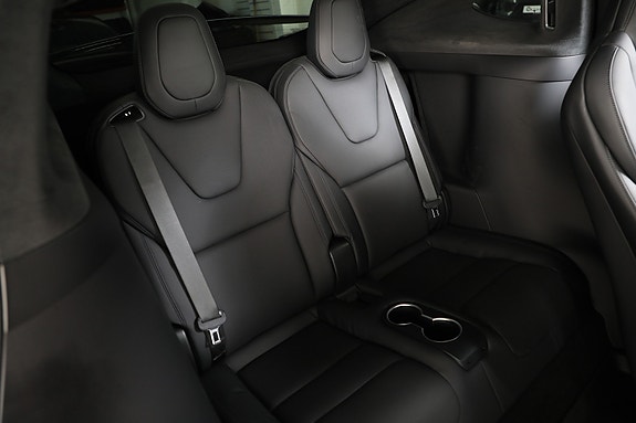 Tesla Model X 12 of 30
