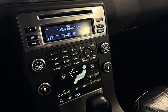Volvo XC70 14 of 18