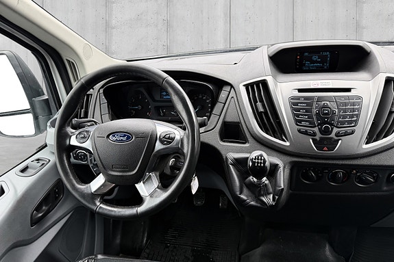 Ford Transit 10 of 30