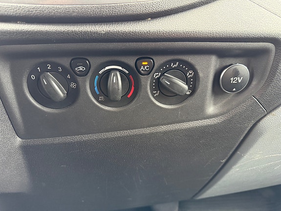 Ford Transit 21 of 30