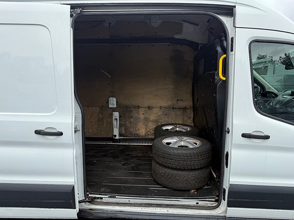 Ford Transit 25 of 30