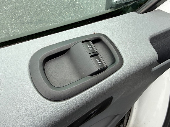 Ford Transit 6 of 30
