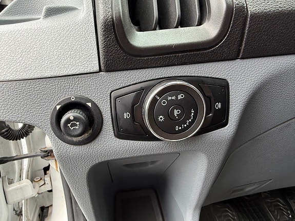 Ford Transit 7 of 30