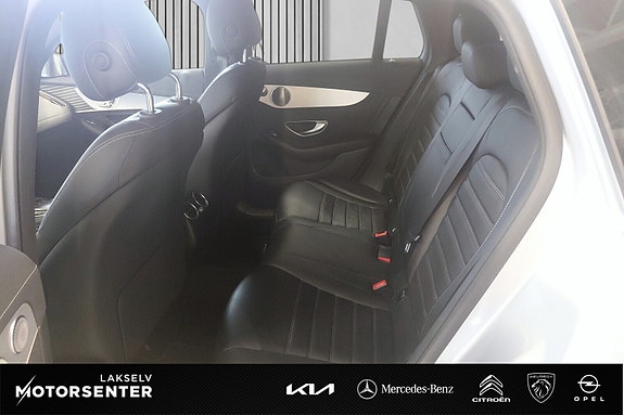 Mercedes-Benz EQC400 13 of 30