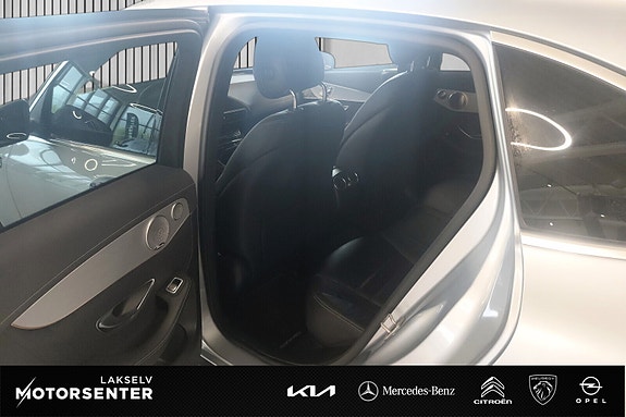 Mercedes-Benz EQC400 12 of 30
