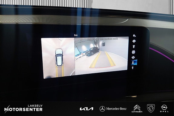 Mercedes-Benz EQC400 21 of 30