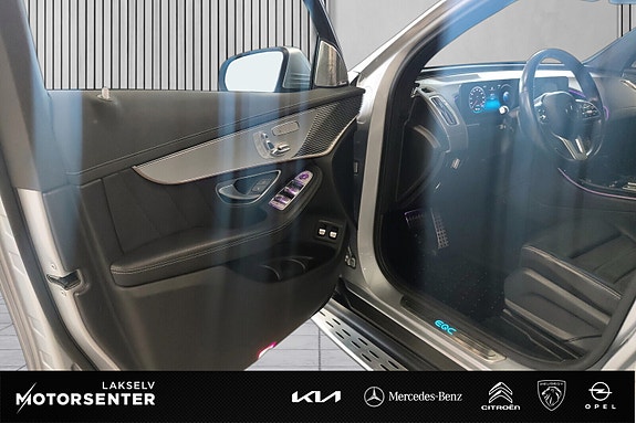 Mercedes-Benz EQC400 17 of 30