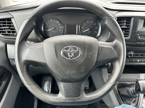 Toyota Proace 8 of 23