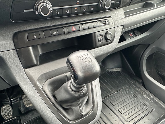 Toyota Proace 15 of 23