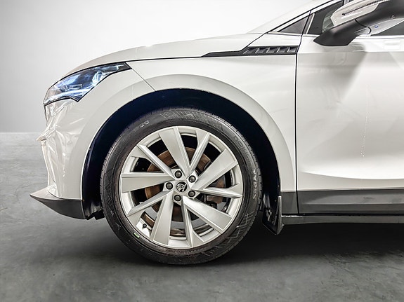Skoda Enyaq 9 of 30