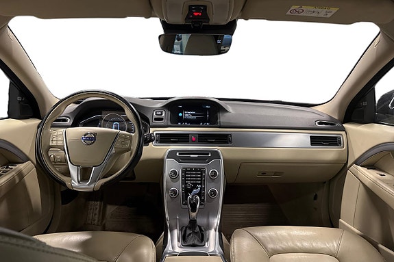 Volvo XC70 17 of 28