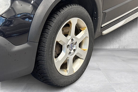 Volvo XC70 9 of 28