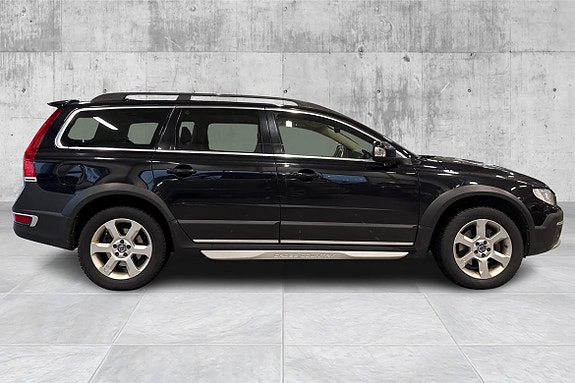 Volvo XC70 6 of 28