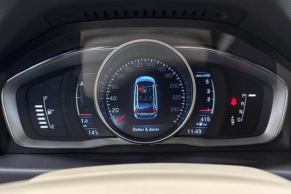 Volvo XC70 19 of 28