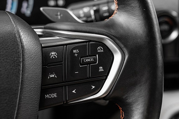 Lexus NX450h 17 of 26