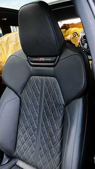 Audi SQ6 e-tron 27 of 30