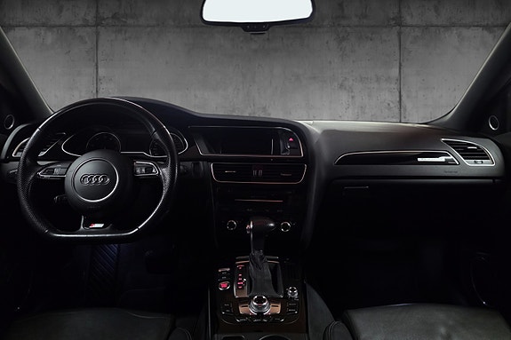 Audi A4 14 of 30