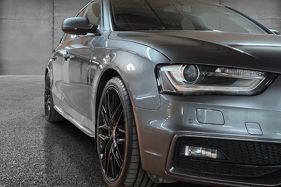 Audi A4 2 of 30