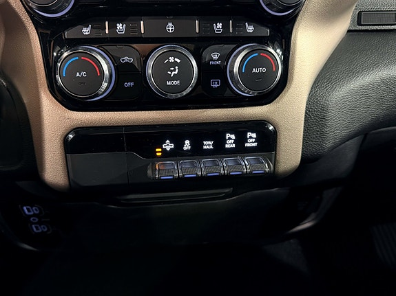 Dodge RAM 29 of 30