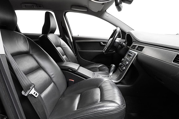 Volvo XC70 18 of 19