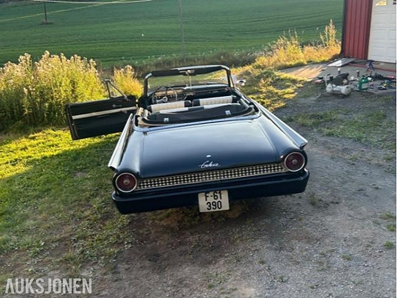 Ford Andre 7 of 30