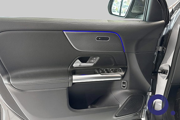 Mercedes-Benz EQA250 14 of 17