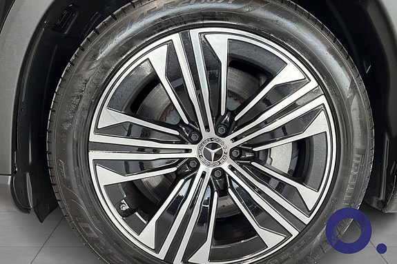 Mercedes-Benz EQS SUV 10 of 16