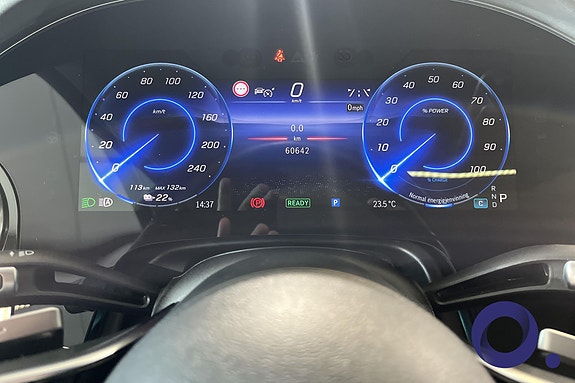 Mercedes-Benz EQS SUV 16 of 16