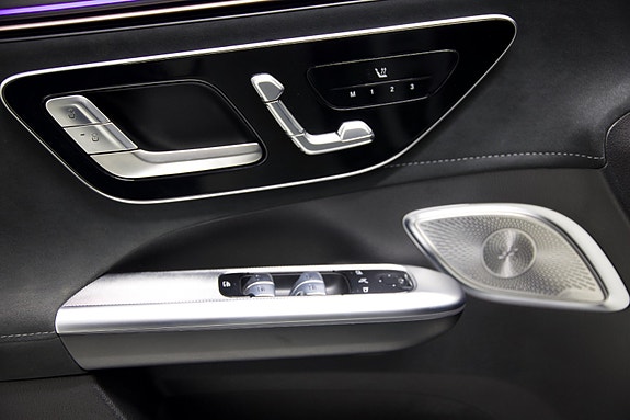 Mercedes-Benz EQE SUV 10 of 30