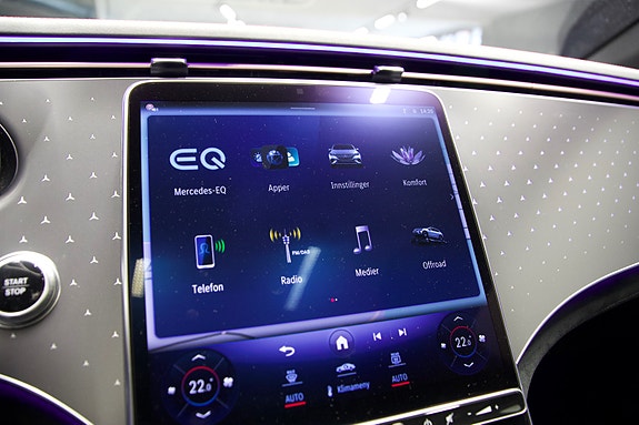 Mercedes-Benz EQE SUV 22 of 30
