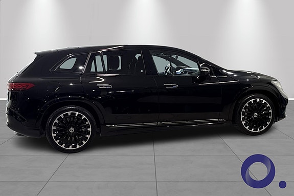 Mercedes-Benz EQS SUV 7 of 21