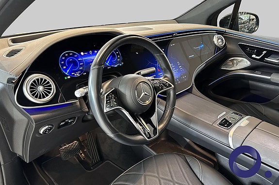 Mercedes-Benz EQS SUV 13 of 21