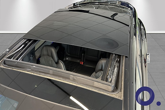 Mercedes-Benz EQS SUV 21 of 21