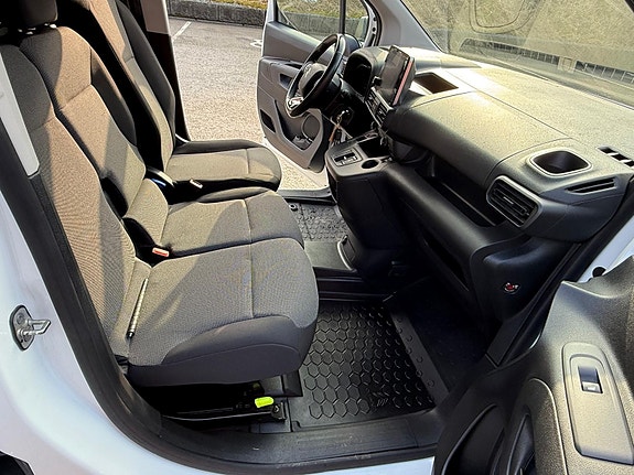 Citroen Berlingo 11 of 17