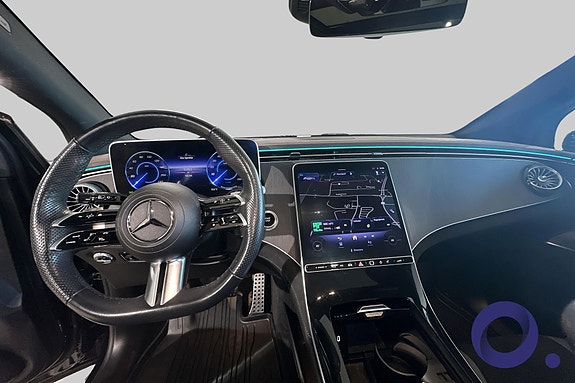 Mercedes-Benz EQE SUV 14 of 18