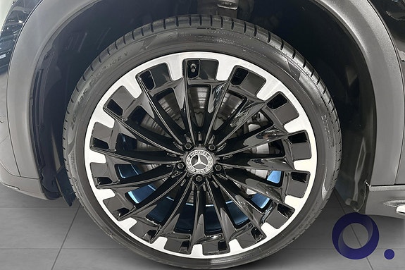 Mercedes-Benz EQE SUV 10 of 18
